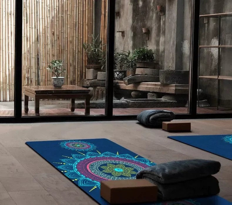 Atistic Yoga mat for women